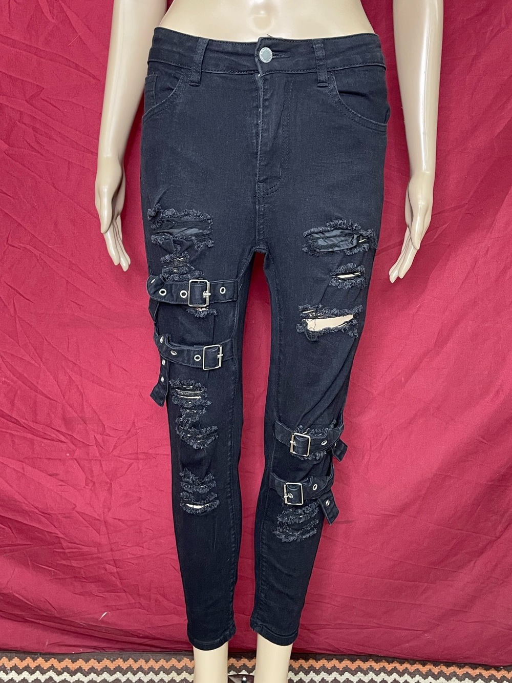 Black Ankle Stretch Distressed Bondage Jeans Size Small Petite